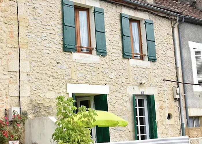 2bed Sleeps 4 - Garden Patio Pets *